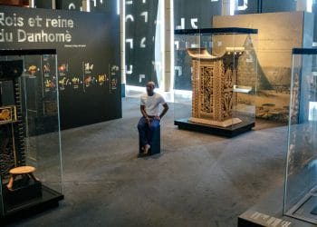 Kraliyet Eserlerinin Dönüşü Büyük Kalabalığı Çekerken Benin’de ‘Sanatsal Uyanış’