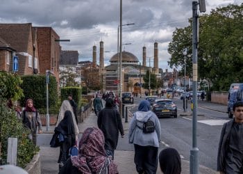 İngiliz Şehrini Karıştıran Gerginliklerin Kökleri Hindistan’da