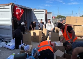 Kedili bir Türk diasporası bir araya geliyor.