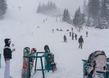 Ukrayna’nın Kayak Merkezlerinde Savaştan Bir Kaçış Değilse Rahatlama Bulmak