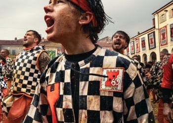 Bir İtalyan Kasabasını Hamur haline Getiren Asırlık Yemek Kavgası