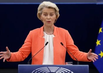 Üst Düzey AB Yetkilisinden Bloğun Büyük Genişletilmesi Çağrısı