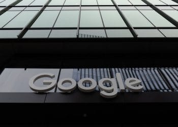 Google Chatbot’un Yapay Zeka Görüntüleri Renkli İnsanları Nazi Dönemi Üniformaları Giydiriyor