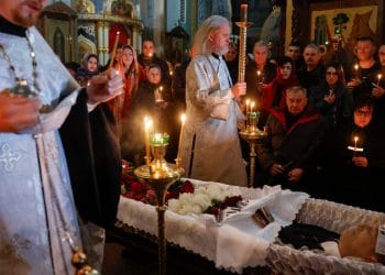 Bir Cenaze Görüntüsünden Rusya’da İnanç ve Devlet Dokuları