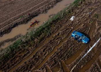 Azgın Sular Kendi Yollarına Gidiyordu. Neden Kimse Onlara Söylemedi?