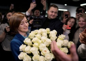 Batı Yanlısı Lider Eski Sovyet Cumhuriyeti’nde Yüksek Oranlı Oylamayı Kazandı