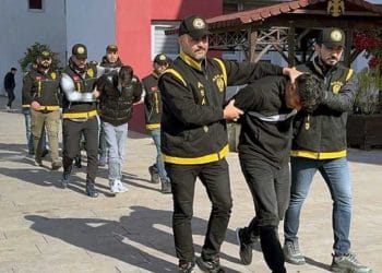 35 MILYON LIRA HARAB ISTEDIKLERI 3 ISH YURINI KURSUNLAMAARDI: ‘Duygusuzlar çetesi’ Çökerildi