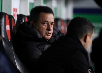 Acun Ilicali’dan Galatasaray – Adana Demirspor Maçik Açiklalamay: ‘Neden Sahtekarlik Yapan Oyuncuya Süllamoruz?’