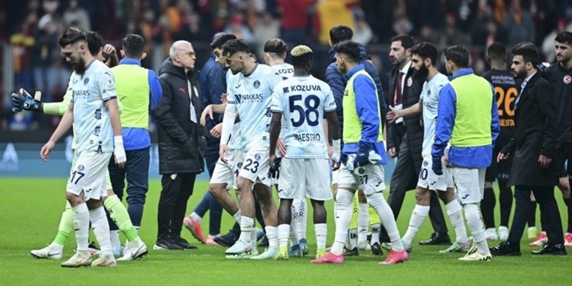 Alandan Çekilen Adan Demirspor’dan Akiklam: ‘Sistematik Hale Gelmiş Şuurlu Hakem Yanlaylarana …’