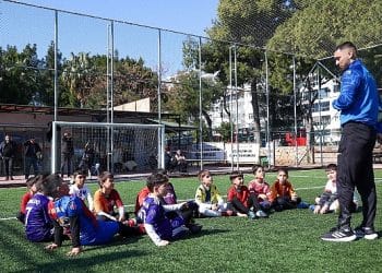 Büyükşehir geleceğin atletlerini yetiştiriyor