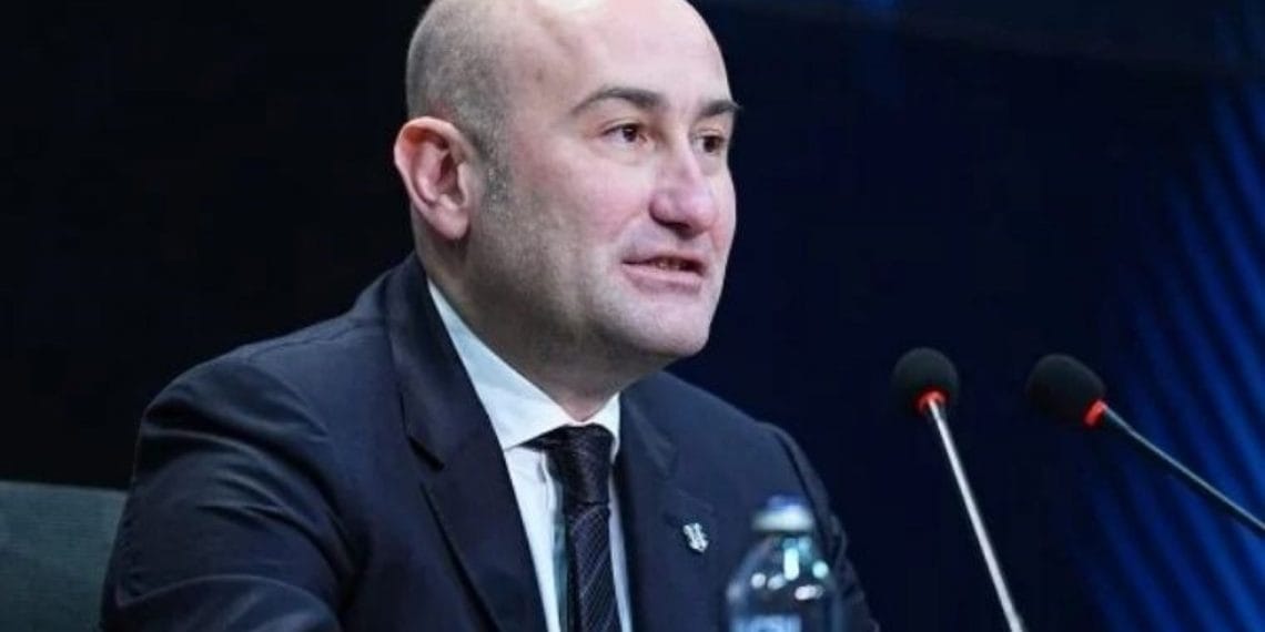 Hüsenin Yücel’den Serdal Adali’e YanıT! ‘Beşiktaş’ı Kim Ziyana USHrattiysa Onun En Özman Benim’