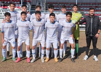 Kemer’in gençlerinden meskeninde net skor