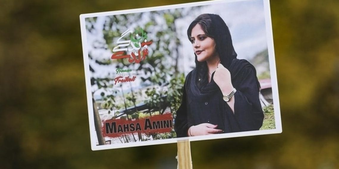 Mahsa Emini’nin Vefatinin Haberlestiren Gazeteciye Beraat