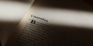 Yapay-Zeka-Neden-Bazen-Hata-Yapiyor-ve-Kotu-Davraniyor-featured