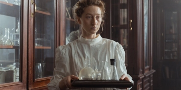 Tarihe-Yon-Veren-Bilim-Kadinlari-11-Oncu-Isim-featured